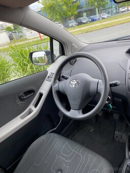 Toyota Yaris 1,3 VVT-i. - 4