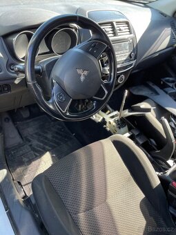 Mitsubishi ASX - 4