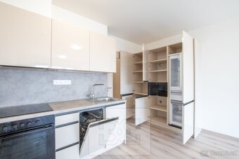 Pronájem byty 1+kk, 33 m2 - Praha - Háje, ev.č. N08026 - 4