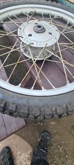Přední kolo soutěžní ČZ ENDURO + barum s22 pásne na duby - 4