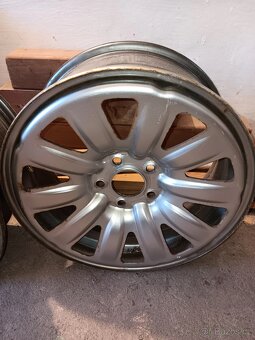 Hyundai hybrid 17" - 4