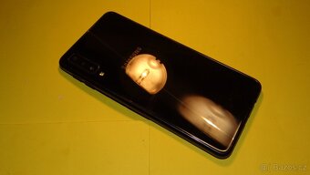Samsung Galaxy A7 2018 4/64Gb - 4