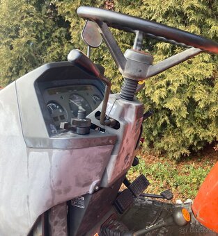 Traktor Hinomoto, malotraktor typ NX221, 4x4 - 4