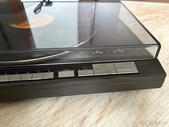 Tangenciální gramofon Technics SL-QL15 - 4