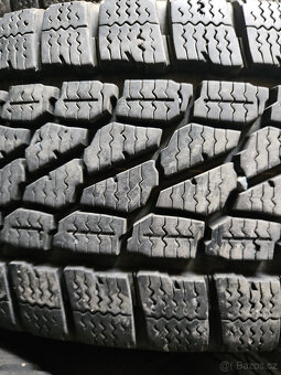215/65R16C 109/107T Firestone - 4