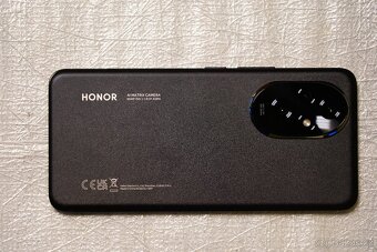 Honor 200 8GB / 256 GB - 4