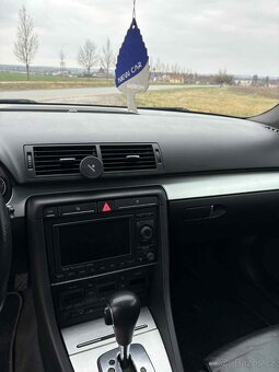 Audi a4 b7 avant S-line - 4