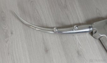 Designový věšák ve stylu býčí hlavy - 4