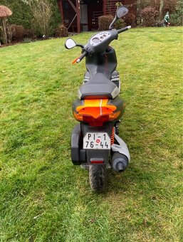 Skútr Gilera Runner 2002 - 4