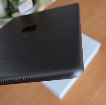Ipad 8.generace 32Gb - 4