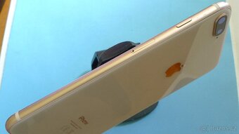 Apple iPhone 8 PLUS GOLD 64GB baterie 100% - 4