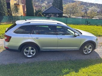 Škoda Octavia 3 combi Scout 4x4 2.0 TDI 110 kw - 4