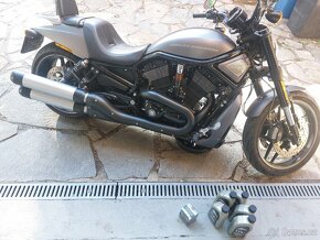 Harley Davidson Night Rod Special 6800km Čr. 2016 - 4