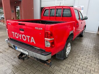 Prodáme Toyota Hilux Rezervace Do 25.5 - 4