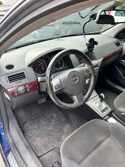 Opel Astra H 1.6 - 4