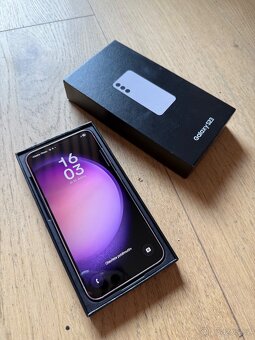 Samsung Galaxy S23 256GB fialový - 4
