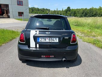 Mini Cooper ONE R56 1.6i - 4