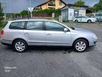 Volkswagen Passat B6 3C VARIANT 2.0 TDI DSG Trend - 4