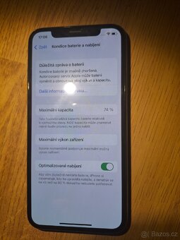 Iphone X 64Gb + obal/ ios verze: 16.7.8 - 4