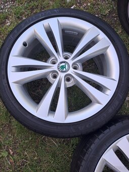Alu kola 5x112 originál Škoda Octavia II 225/40 R18 - 4