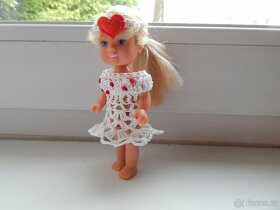 Ruční práce háčkované šatečky pro Evičku - Barbie - 4