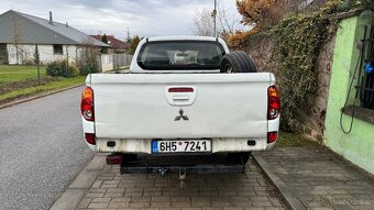 Prodám mitsubishi L200, 2,5 DiD, rok výroby 2013 - 4