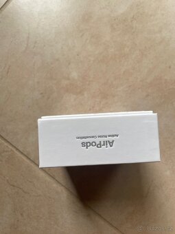 Airpods 4 - 4
