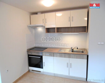 Pronájem bytu 1+kk, 35 m², Beroun, ul. Palackého - 4
