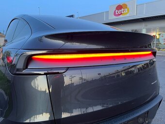 Tesla Model Y Long Range All-Wheel Drive/ DPH - 4