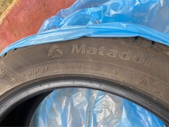 Zimní pneumatiky Z205/55 R17 Matador MP93, po jedné zimě - 4