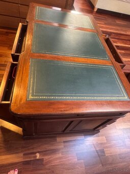 Krásná replika stolu - 4