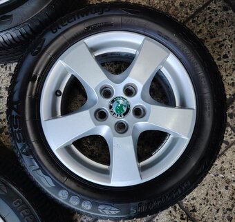 prodám alu kola 6x14 ET43 ,5x100 ,pneu 185/60 R14 - 4