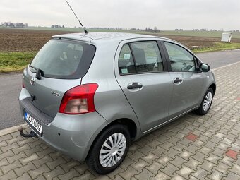 Toyota Yaris 1.0i benzin 51kw, koupeno CZ - 4