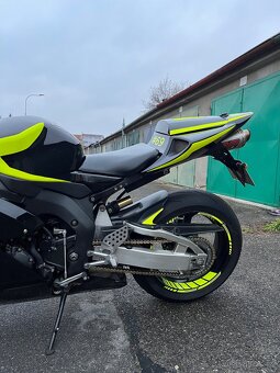 Honda cbr1000rr - 4