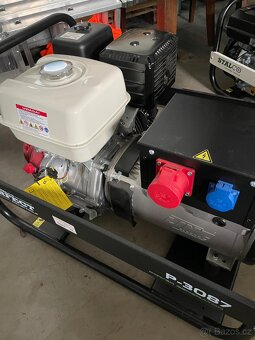 Elektrický generátor, 8.7 kVA ; 3-fázový ; motor 4-taktní - 4