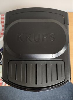 Automatický kávovar Krups EA81 Essential Roma - 4