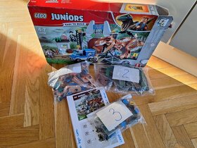 Lego Juniors 10758- Útěk T.rexe - 4