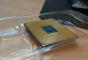 AMD Ryzen 3 1200 + chladič + pasta - 4