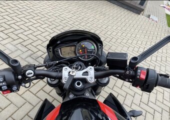 Triumph street triple 765 R (8tis KM) - 4