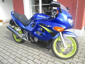 Suzuki GSX 600 F r. 2001 - 4