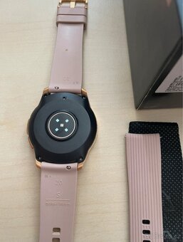Hodinky Samsung Galaxy Watch - 4