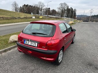 Prodám Peugeota 206, nájezd 130 XXX km - 4
