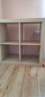Prodám 3 ikea knihovny 79cmx79cmx39cm - 4