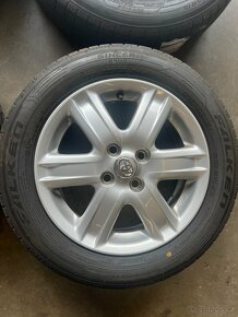 Toyota Yaris P 13 2010-2020 - 4