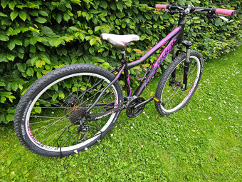 Dámské 27,5" horské hliníkové kolo ROCK MACHINE, rám 16" - 4