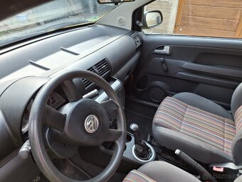 VW FOX - 4