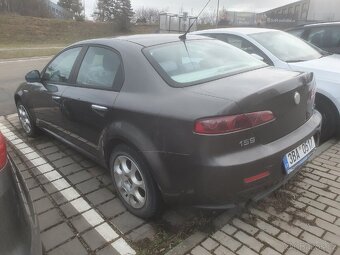 Alfa Romeo 159 1.9jts prodám nebo vyměním za Škoda Felicia - 4