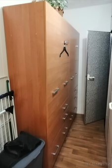 Šatní skříň - 4
