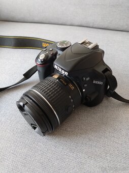 Nikon D3300 + objektiv + příslušenství - 4