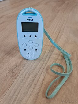 Dětská chůvička Philips AVENT Baby DECT monitor SCD560 - 4